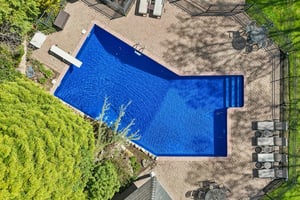 Treeview Dr-S2204-048.jpg