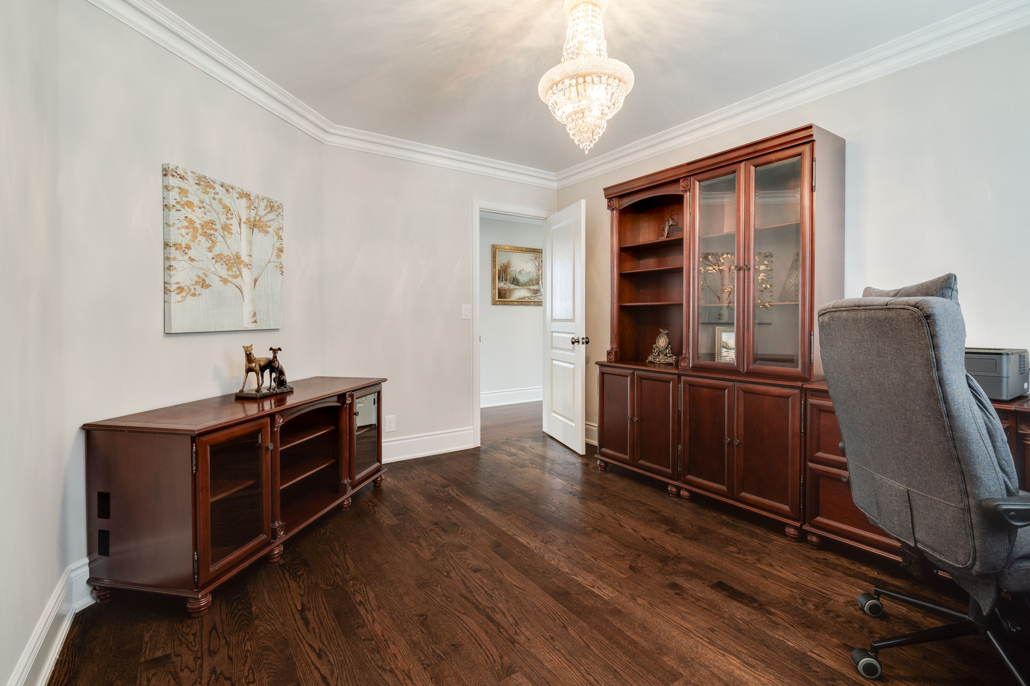 Aurora property showcase — delivered property photograph 34