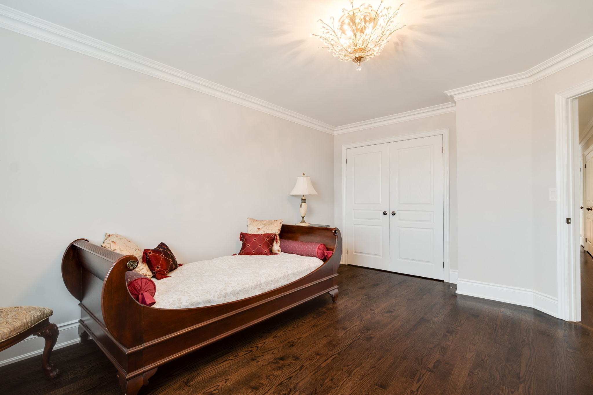Aurora property showcase — delivered property photograph 38