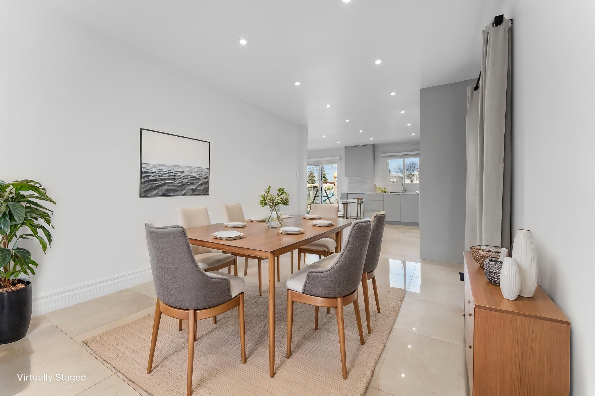 DSC05480 virtually staged.jpeg