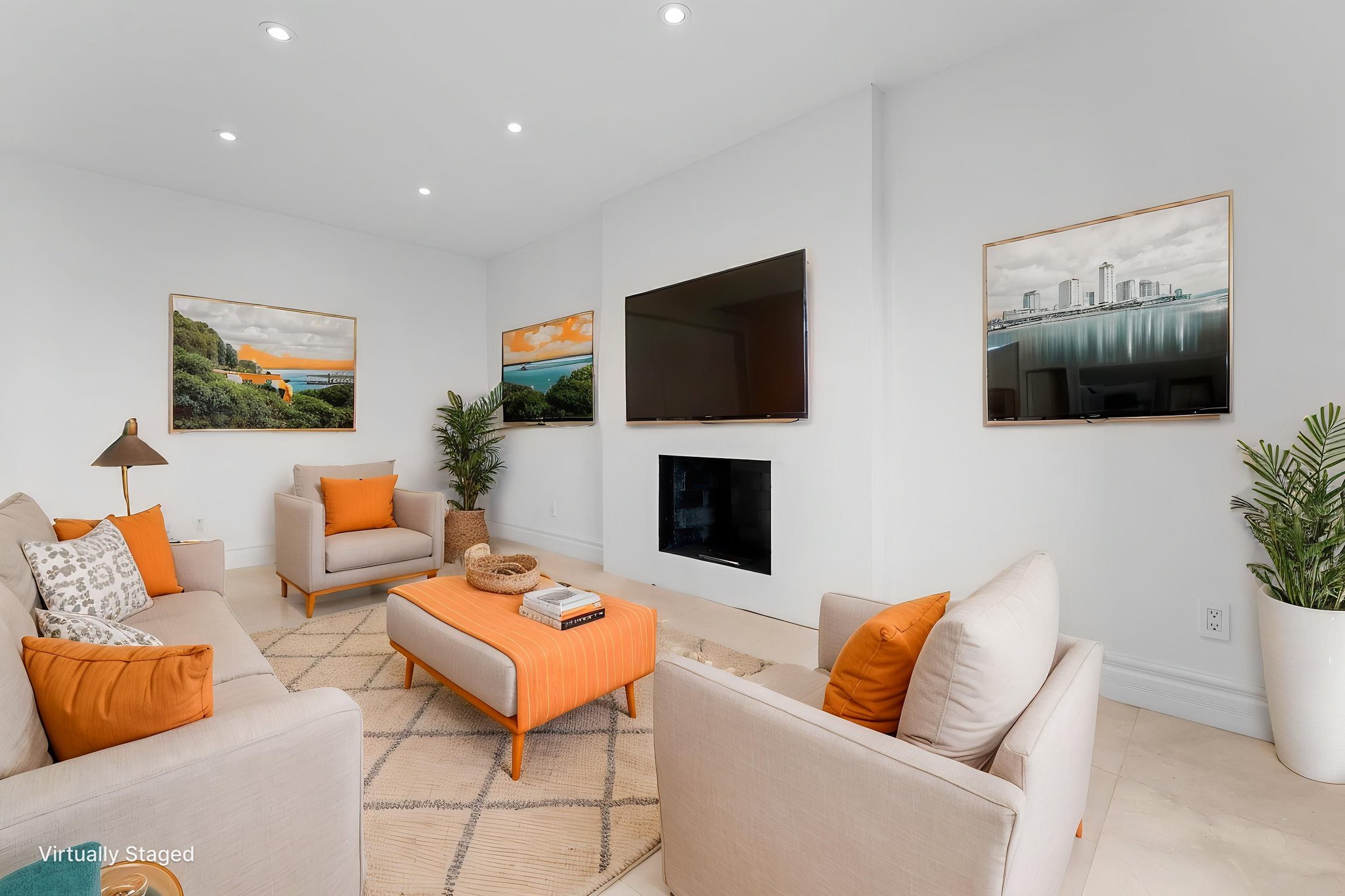 DSC05668 virtually staged.jpeg