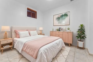 DSC05760 virtually staged.jpeg