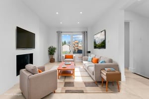 DSC05665 virtually staged.jpeg