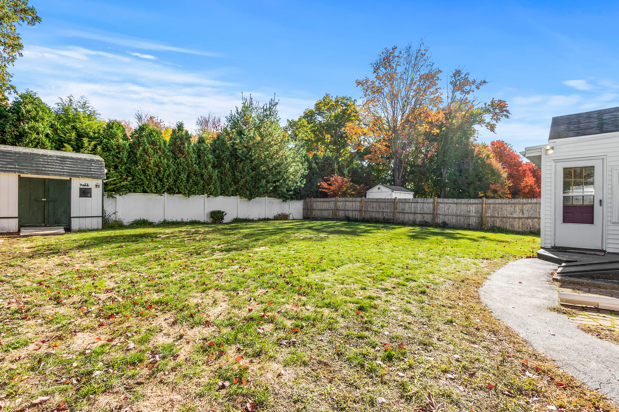 27 Walton St, Wakefield, MA 01880, USA Photo 22