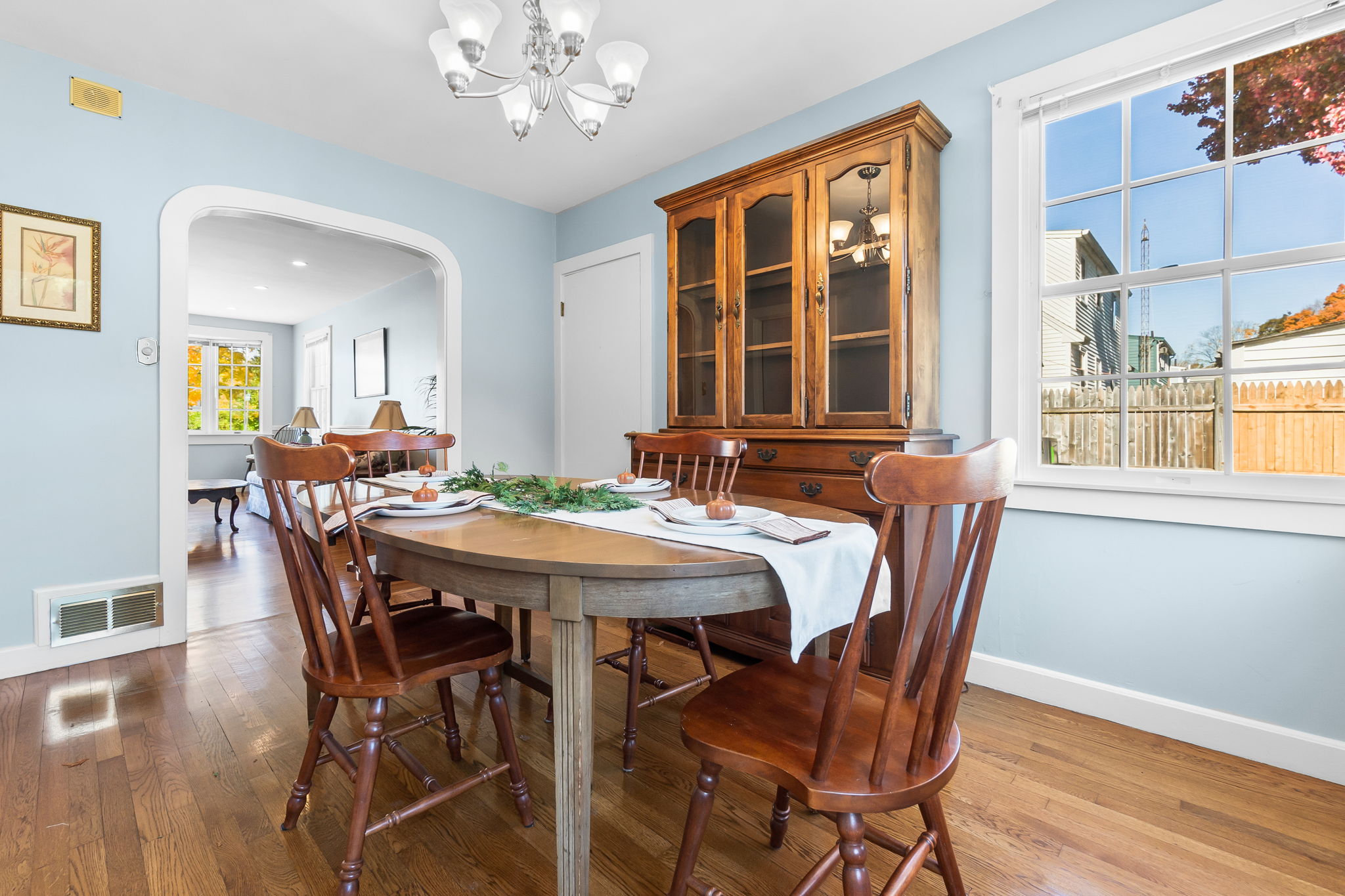 27 Walton St, Wakefield, MA 01880, USA Photo 4