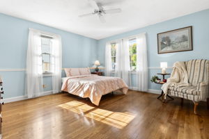 27 Walton St, Wakefield, MA 01880, USA Photo 6