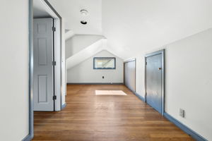 27 Walton St, Wakefield, MA 01880, USA Photo 15