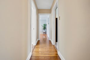 27 Walton St, Wakefield, MA 01880, USA Photo 9