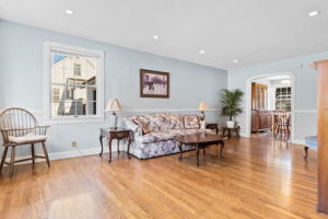 27 Walton St, Wakefield, MA 01880, USA Photo 2