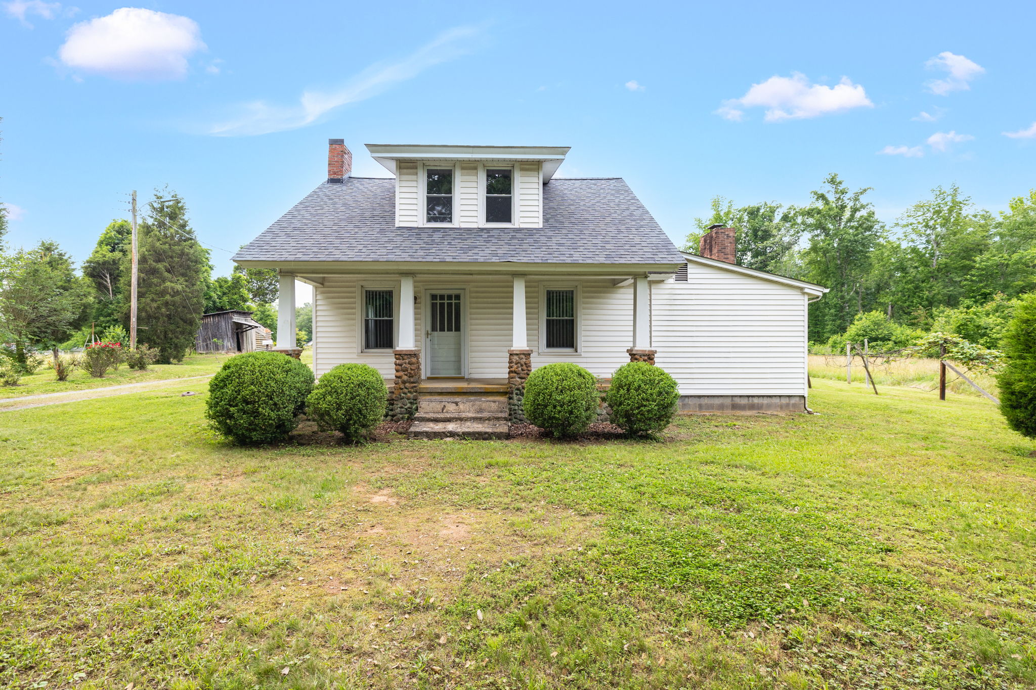 270 Dan Valley Rd-1