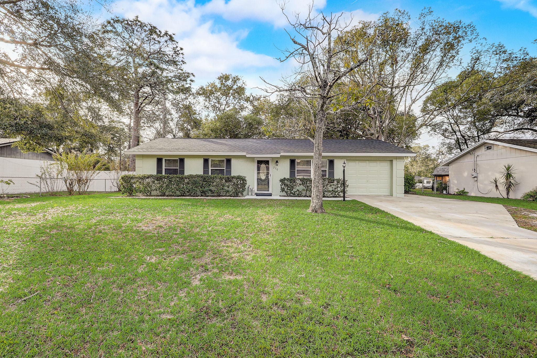 Dogwood Ave-002