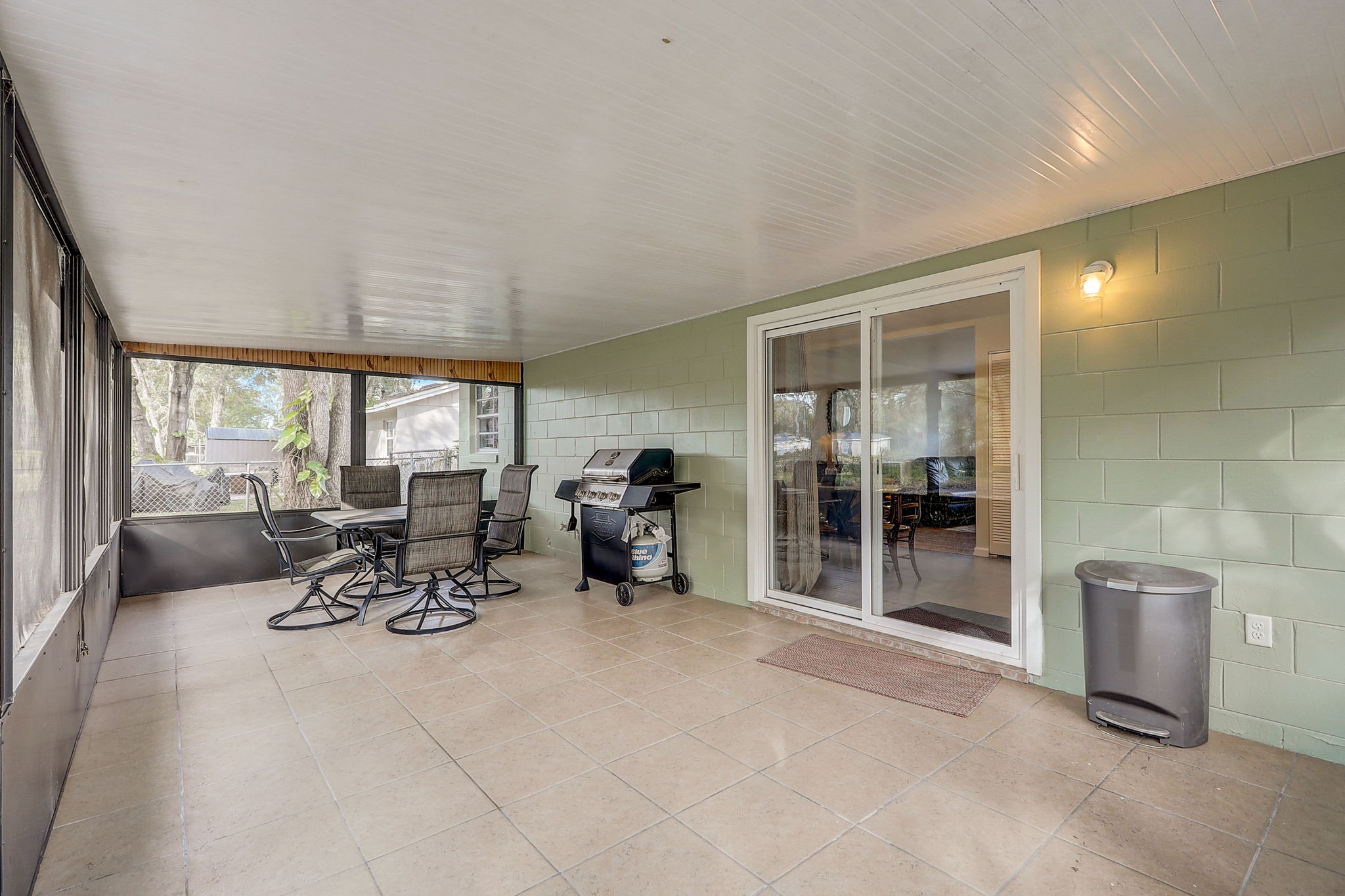 Dogwood Ave-029