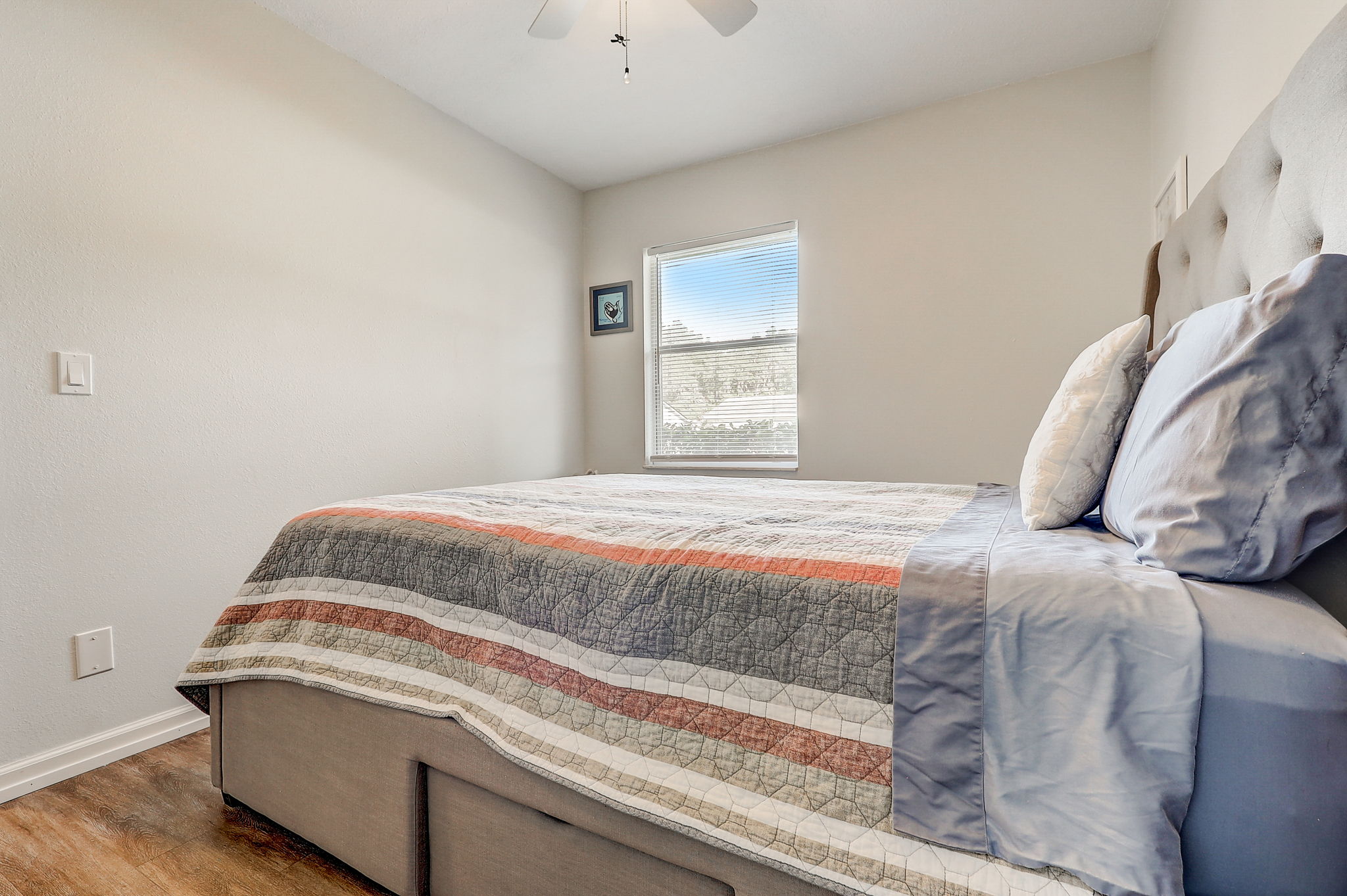 Dogwood Ave-028