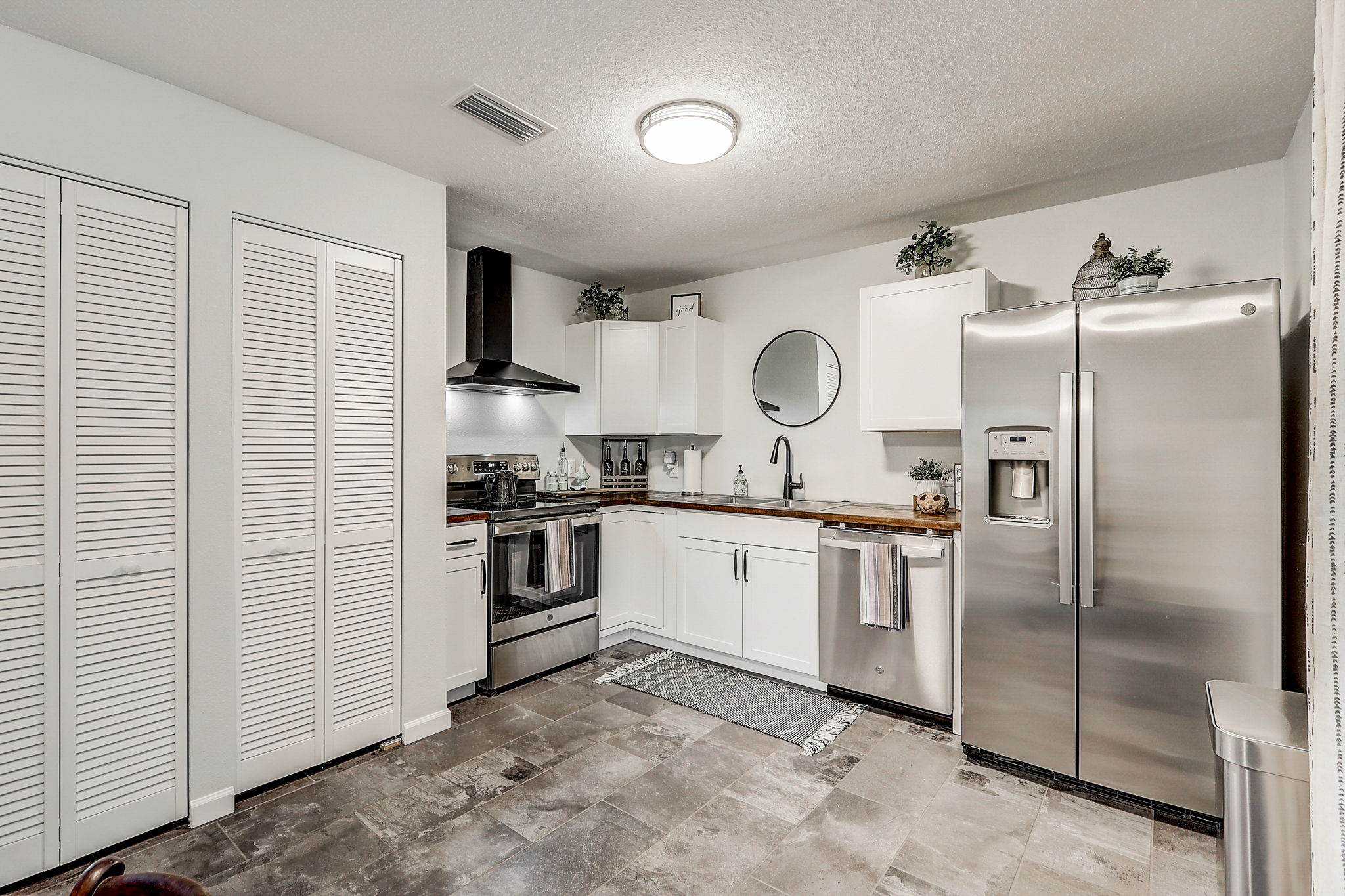 Dogwood Ave-014