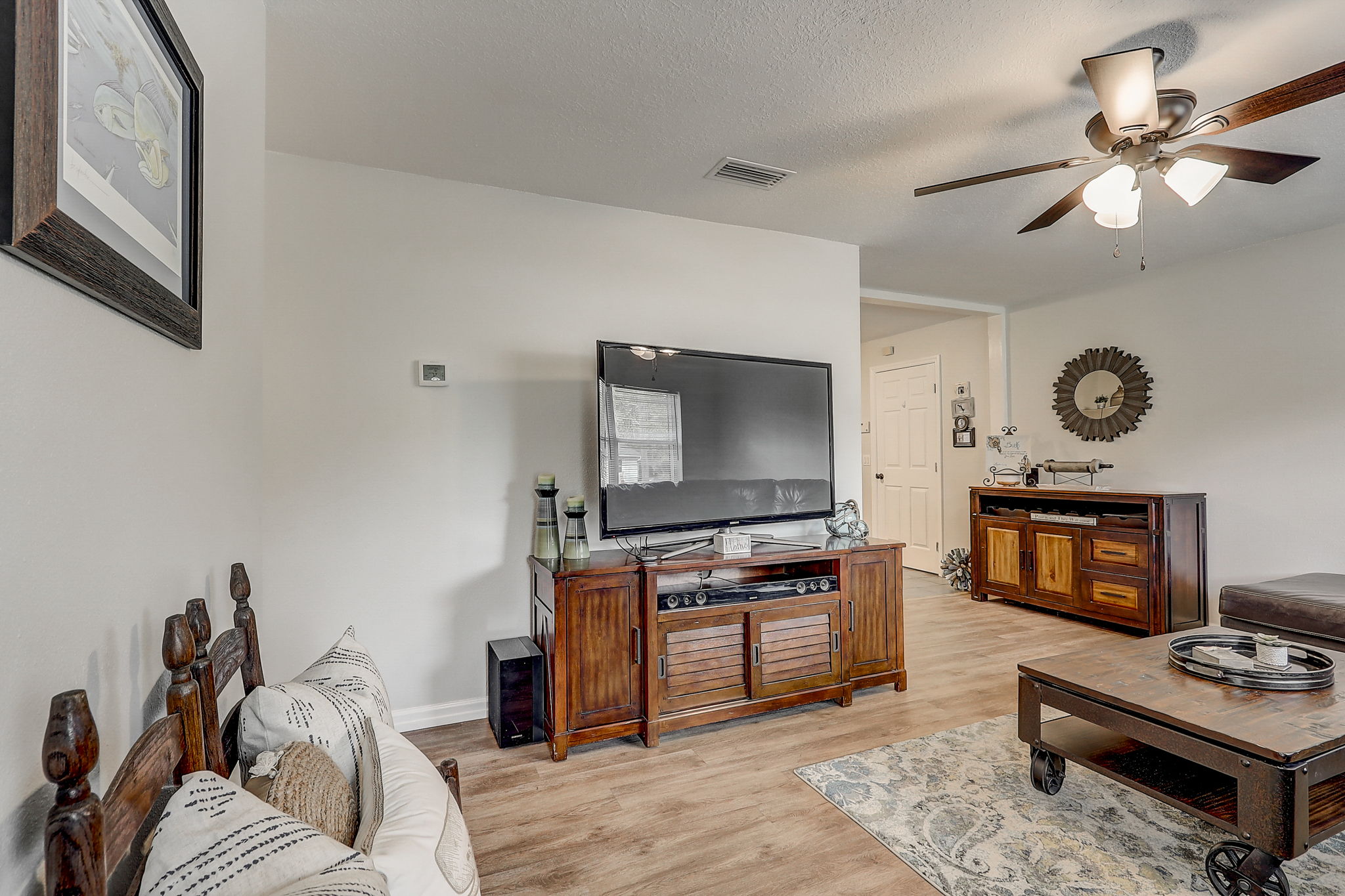 Dogwood Ave-007