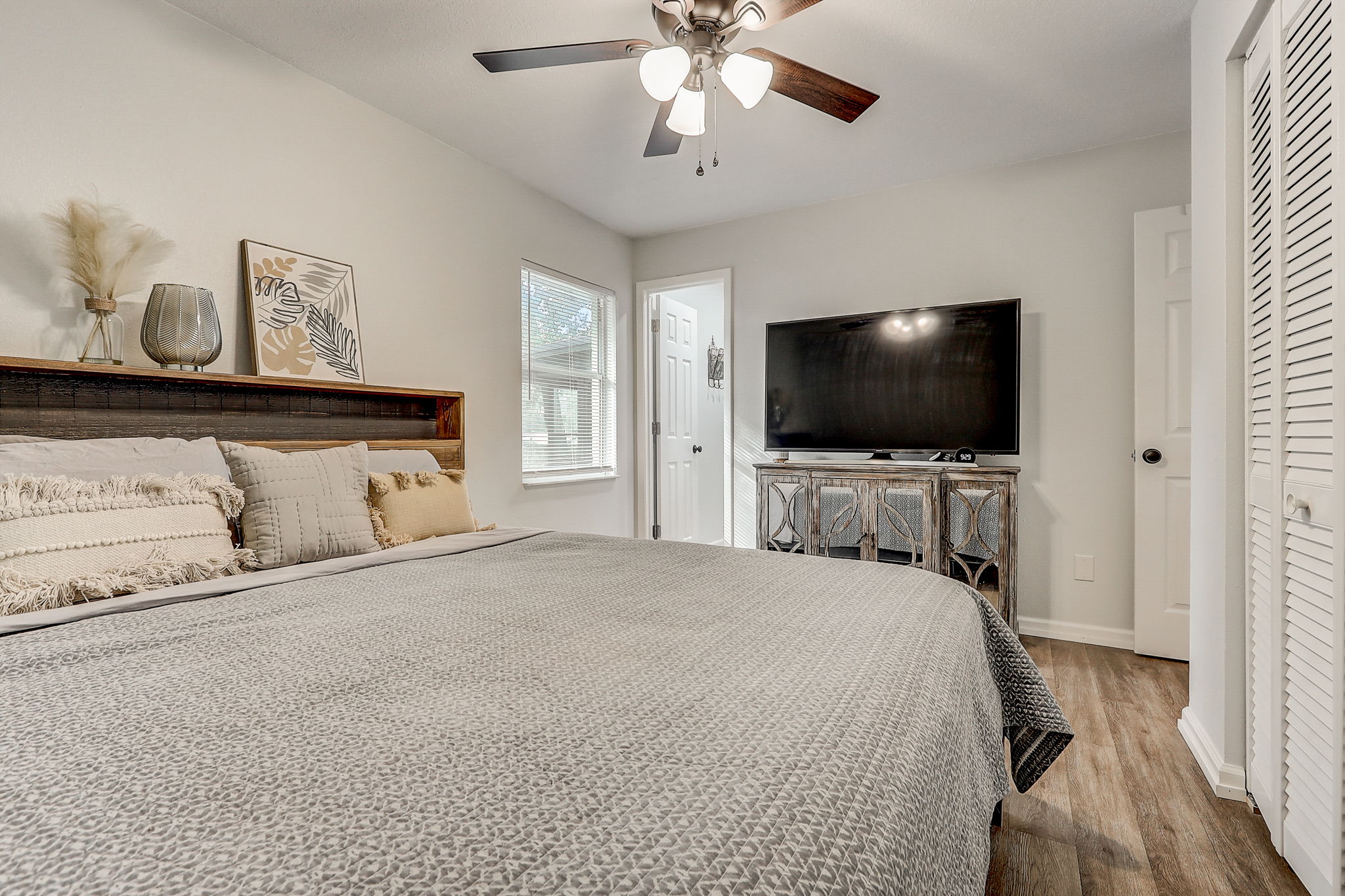 Dogwood Ave-024