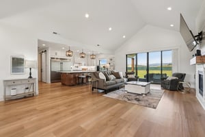 Tulip Ln-S1104-011.jpg