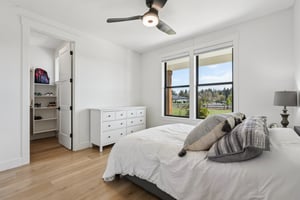 Tulip Ln-S1104-024.jpg