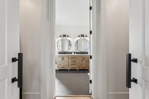 Tulip Ln-S1104-042.jpg