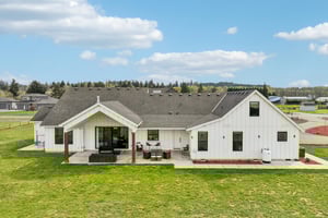 Tulip Ln-S1104-017 (2).jpg