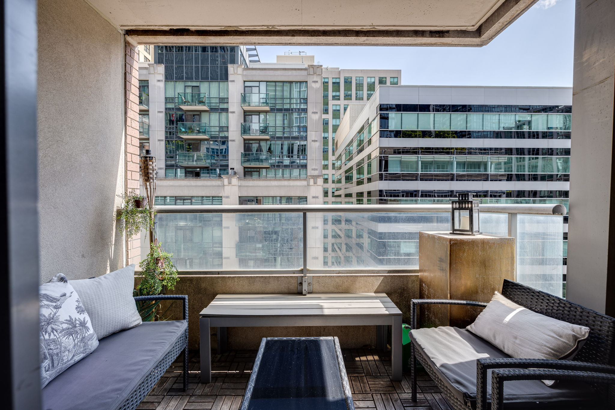 Toronto property showcase — delivered property photograph 31