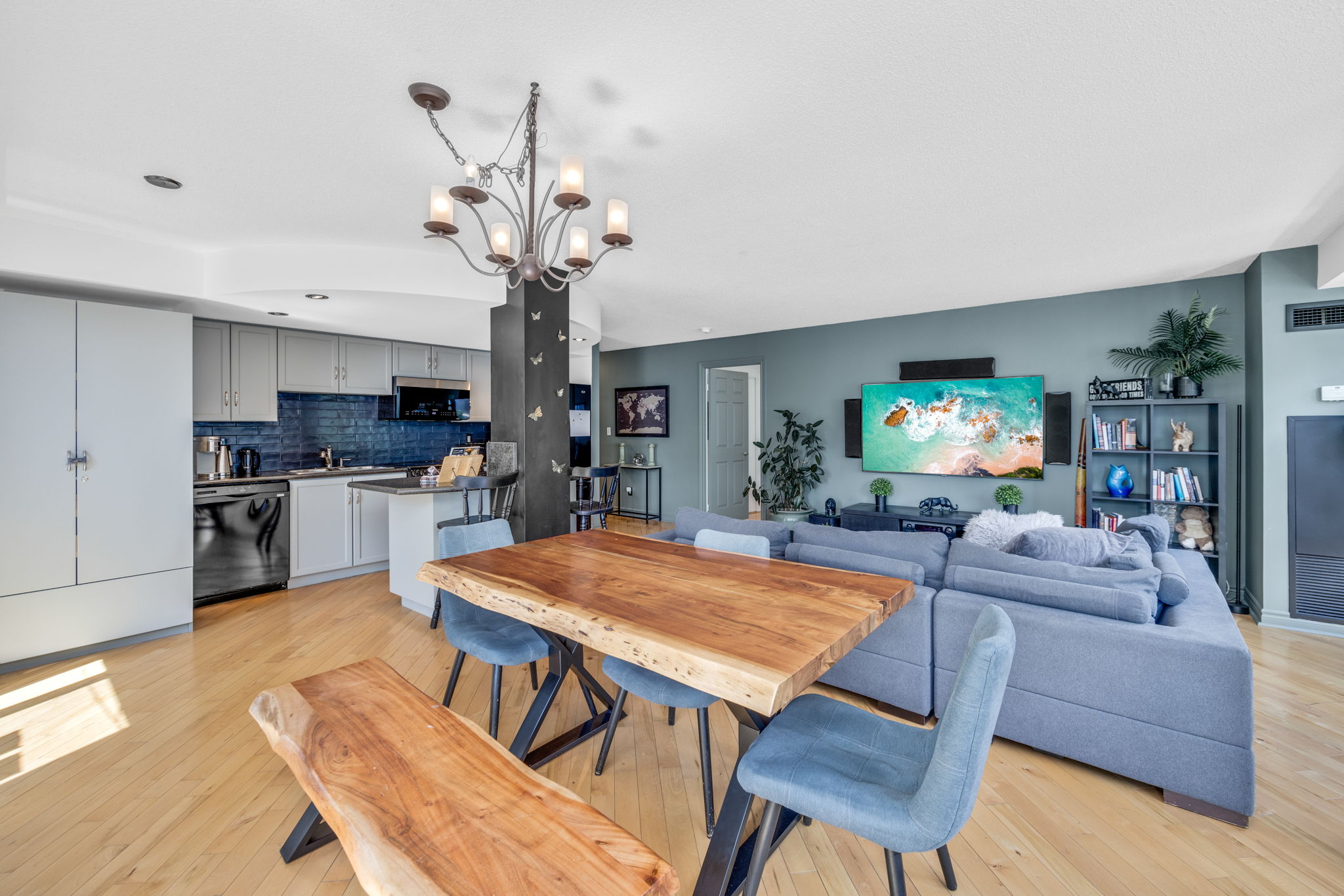 Toronto property showcase — delivered property photograph 3