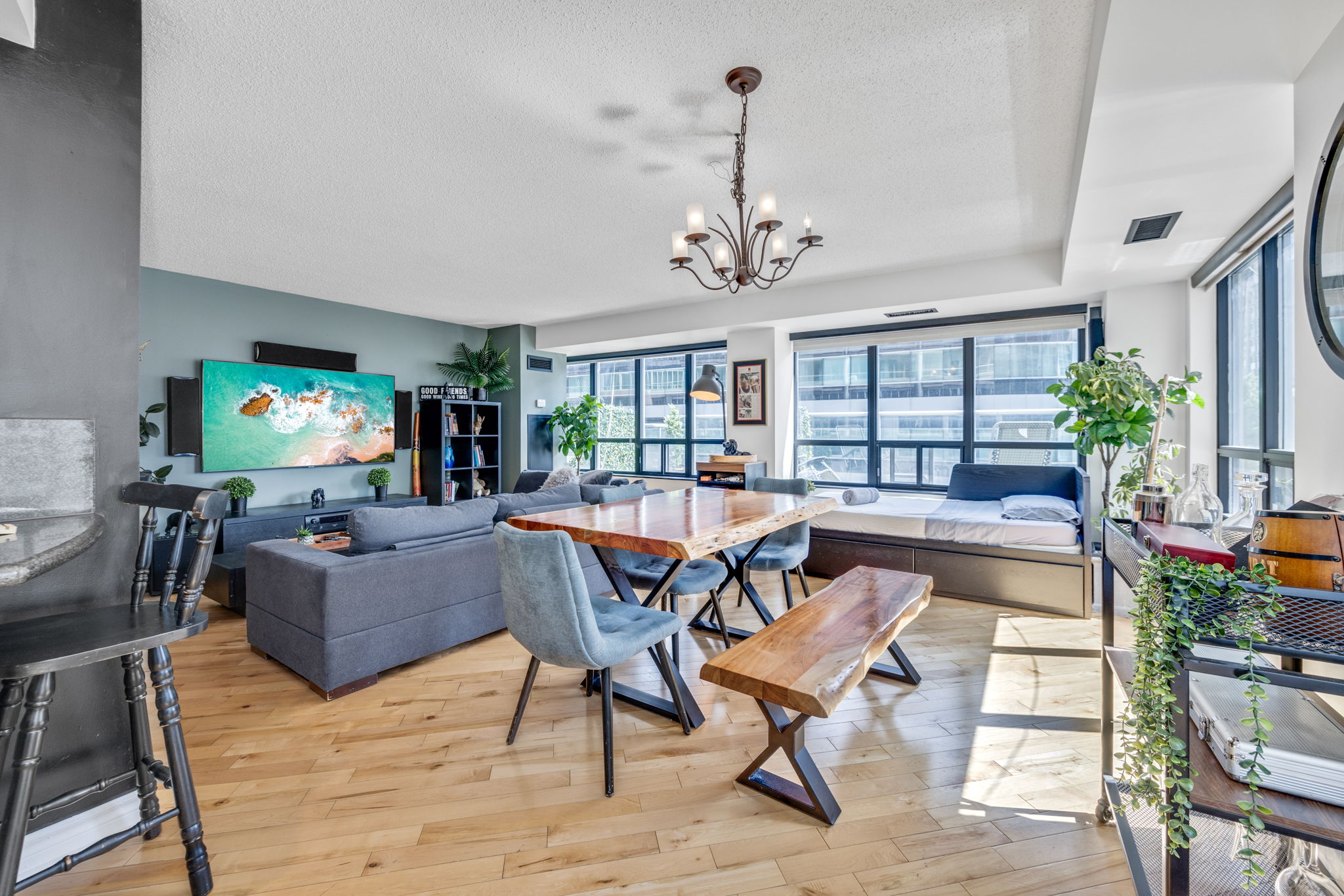 Toronto property showcase — delivered property photograph 4