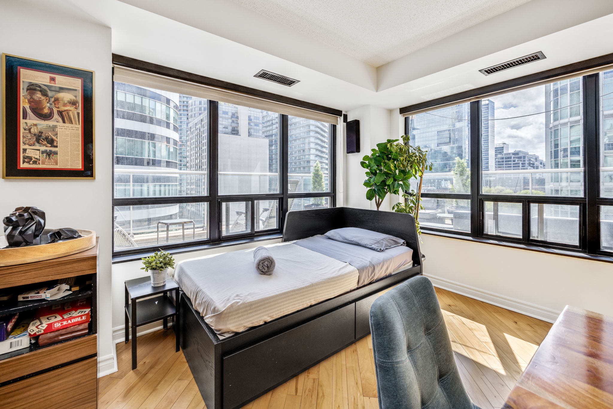 Toronto property showcase — delivered property photograph 6