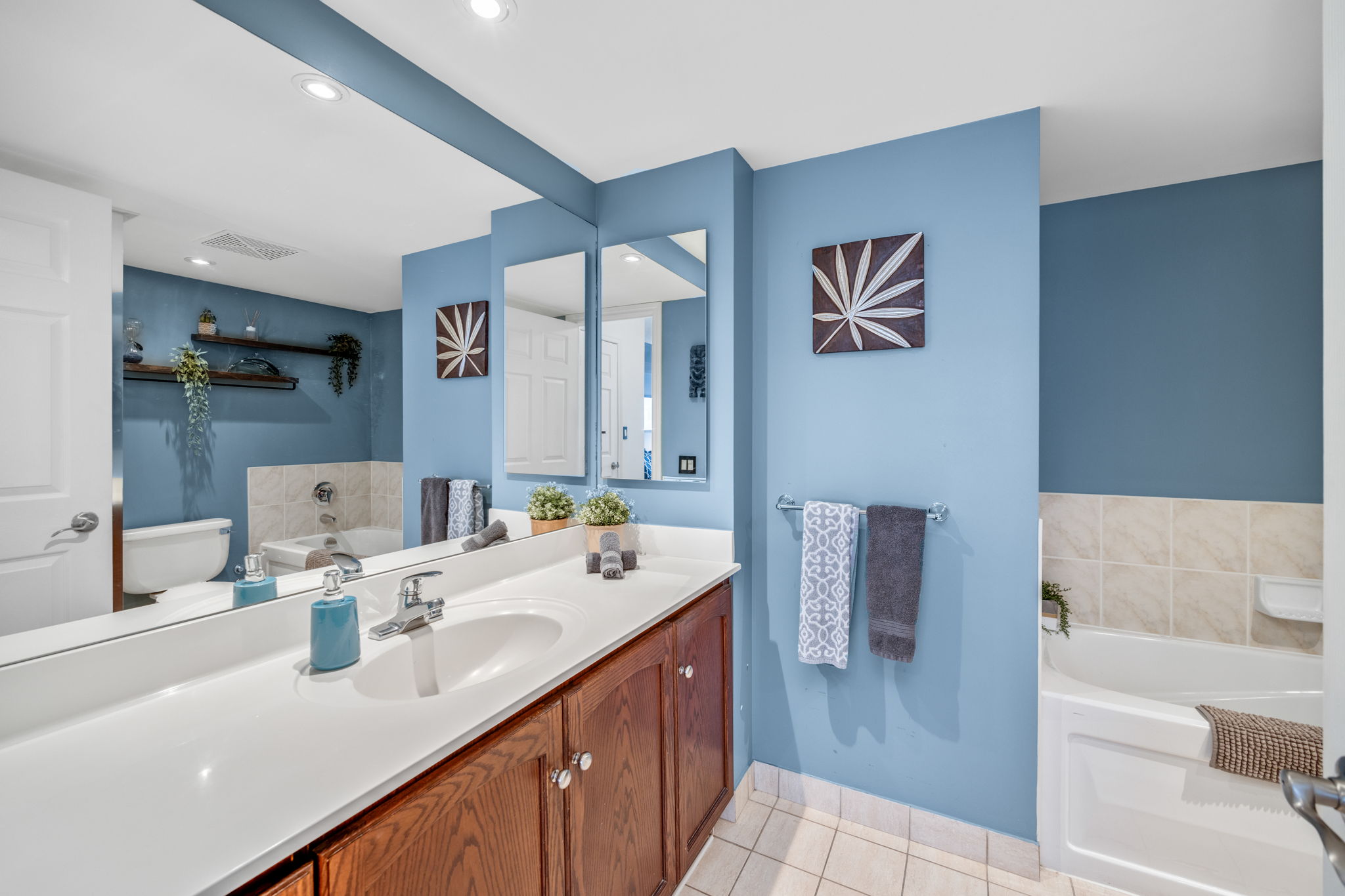 Toronto property showcase — delivered property photograph 14