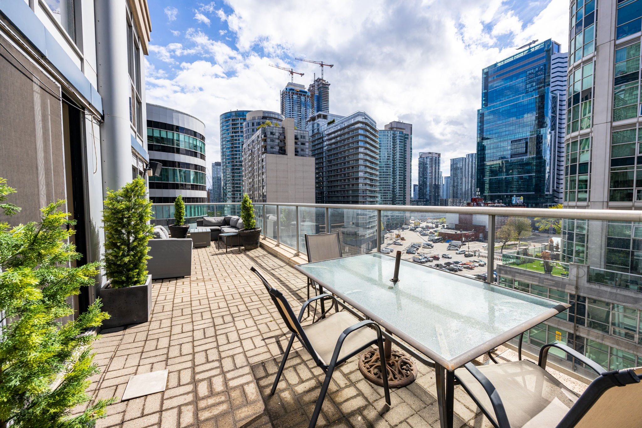 Toronto property showcase — delivered property photograph 38