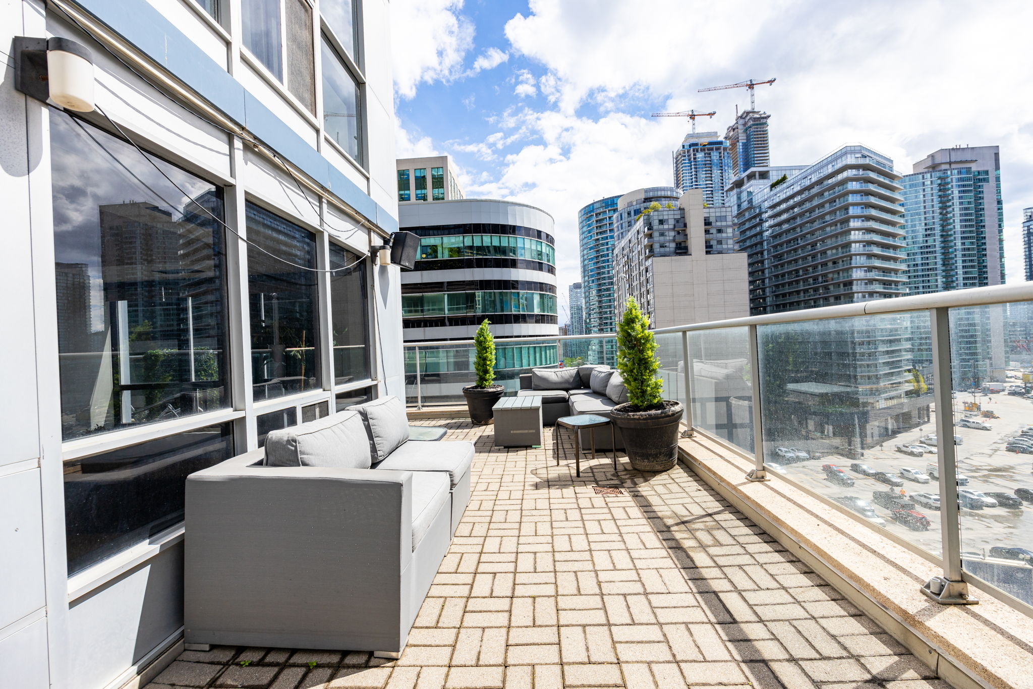 Toronto property showcase — delivered property photograph 40