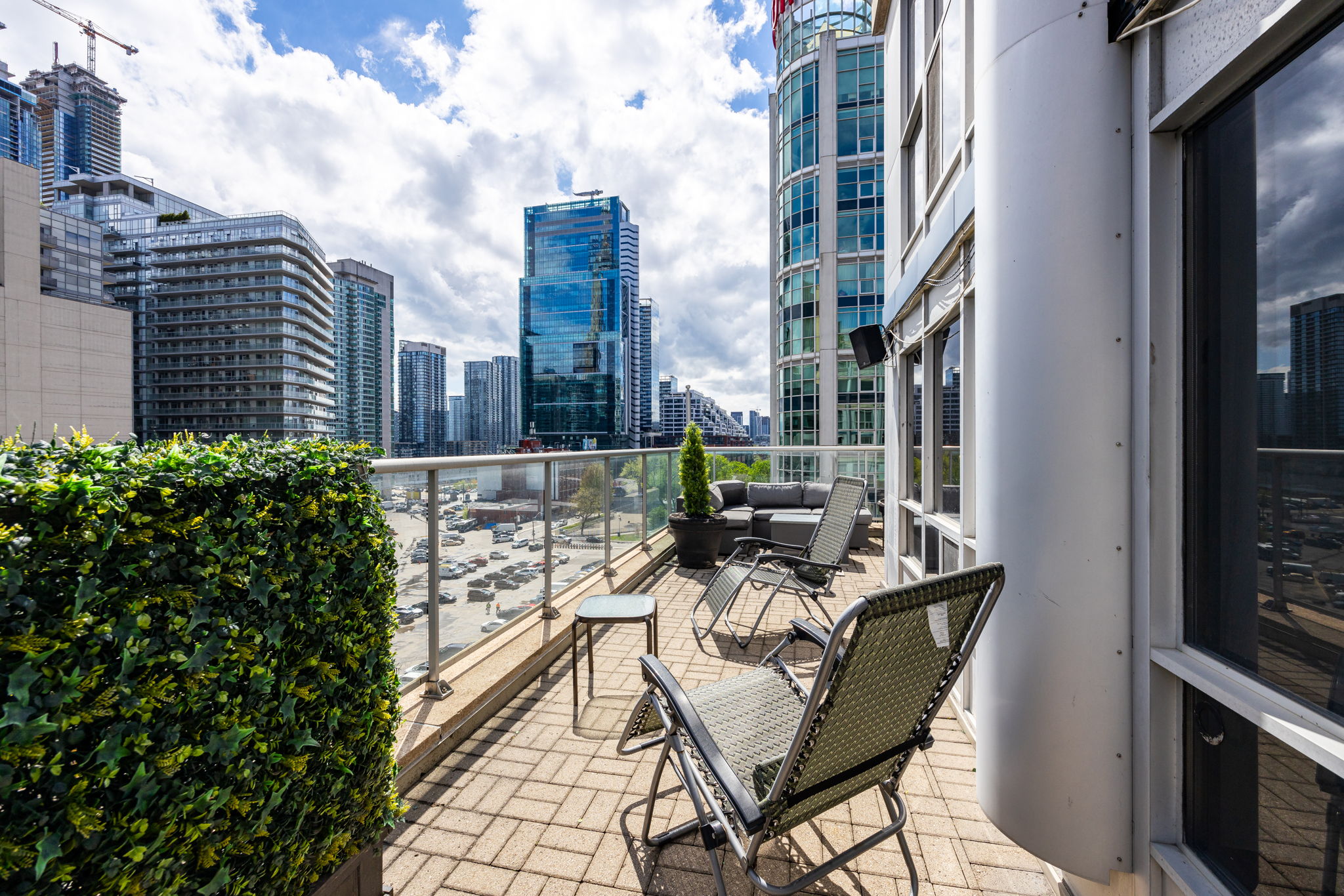 Toronto property showcase — delivered property photograph 44