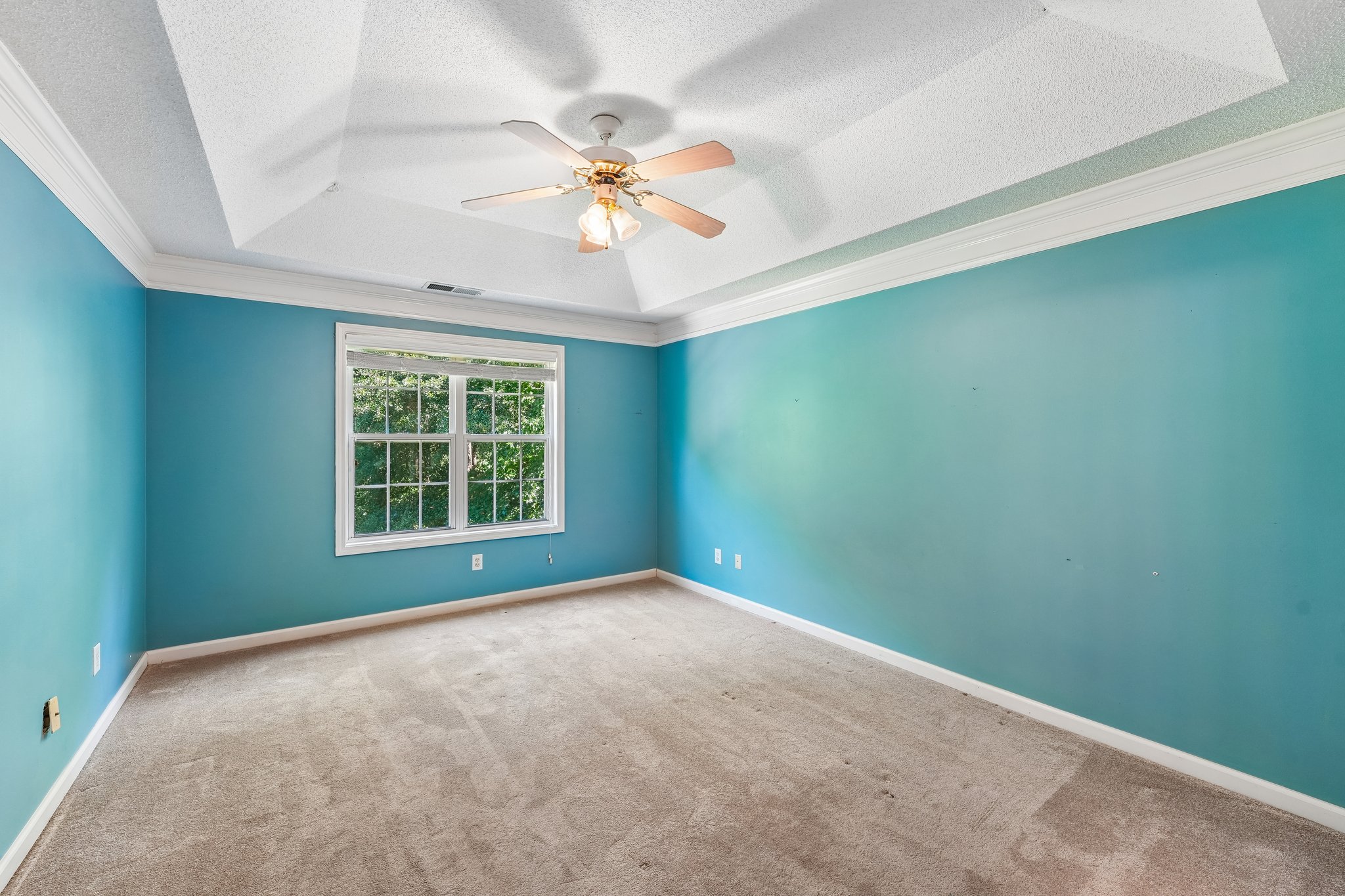 Wentworth Dr-S2608-044.jpg