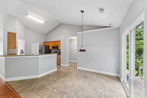 Wentworth Dr-S2608-015.jpg