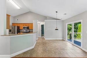 Wentworth Dr-S2608-016.jpg