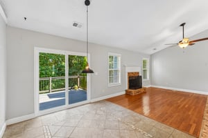 Wentworth Dr-S2608-017.jpg