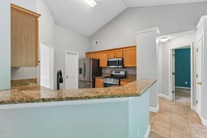 Wentworth Dr-S2608-020.jpg