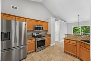 Wentworth Dr-S2608-022.jpg