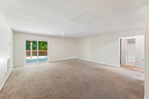 Wentworth Dr-S2608-031.jpg