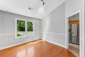 Wentworth Dr-S2608-037.jpg