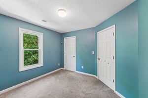 Wentworth Dr-S2608-039.jpg