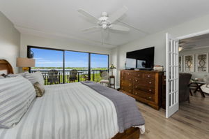 Master Bedroom 1b