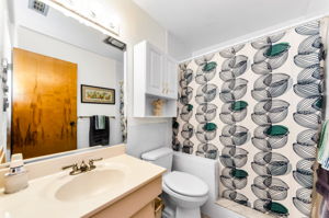 Bathroom 1a