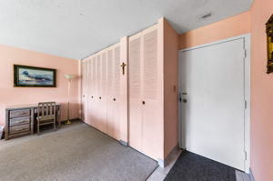 Foyer 1
