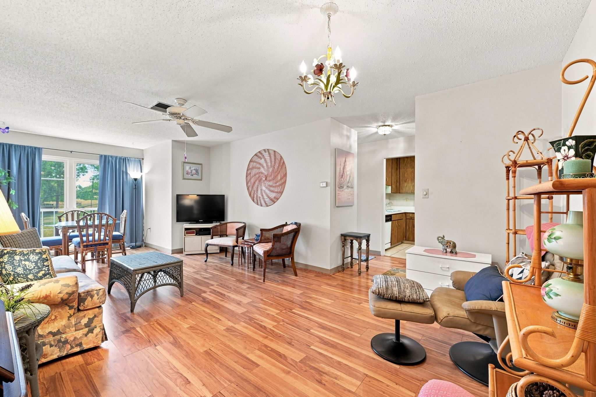 Dining Room3