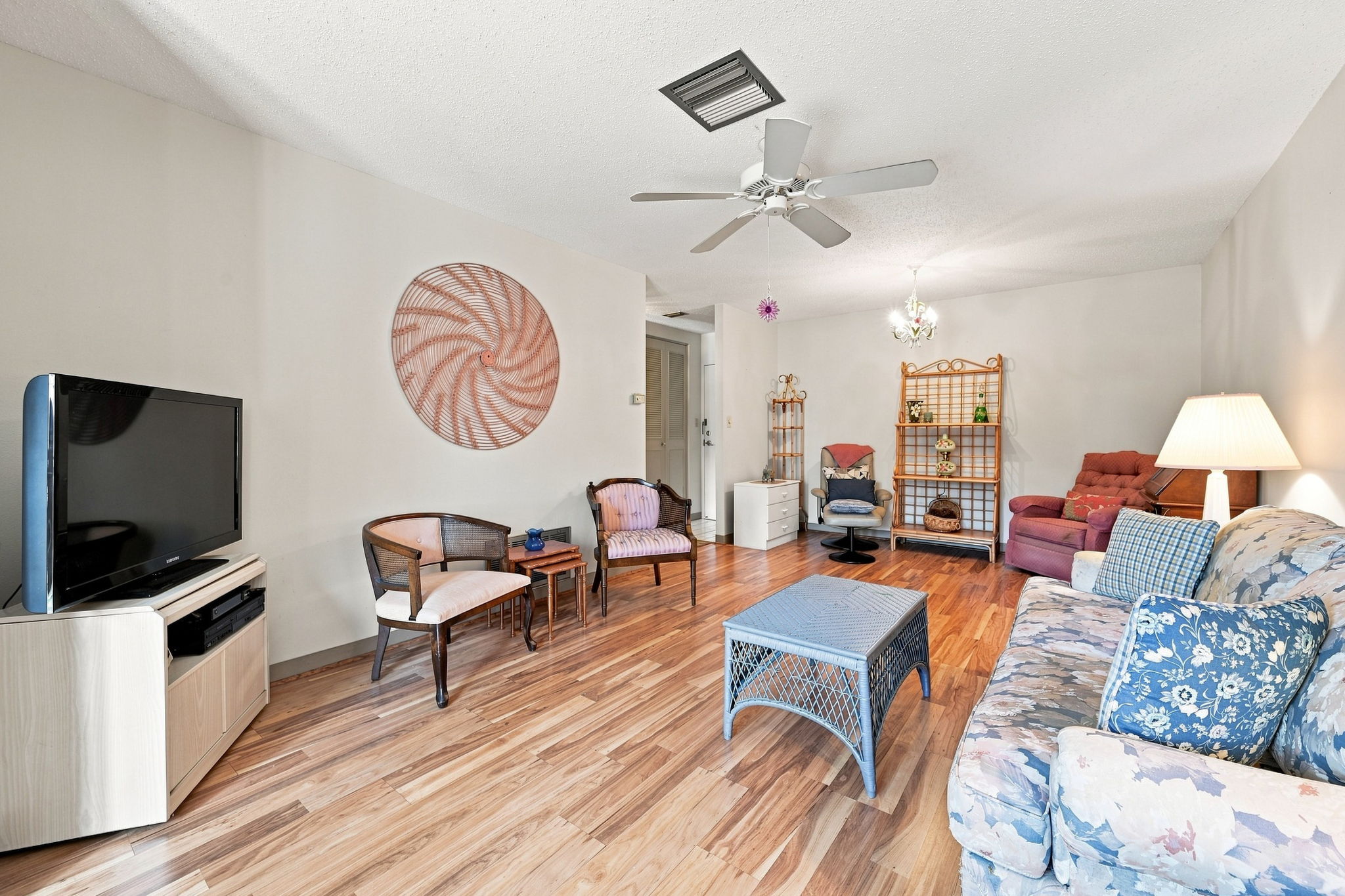 Living Room6