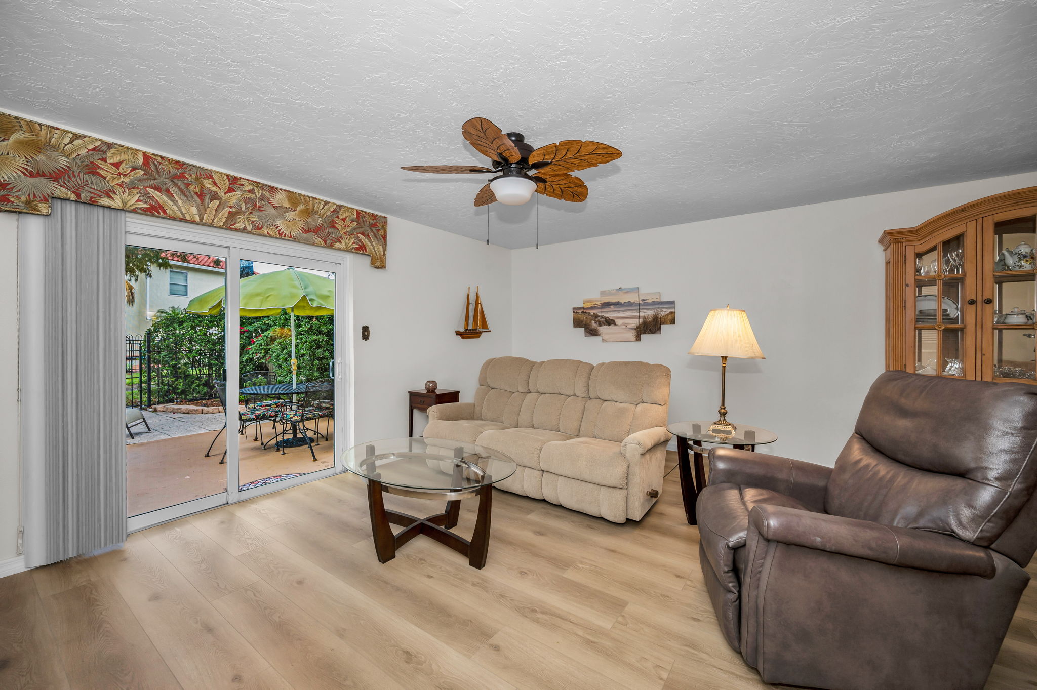 Living Room2
