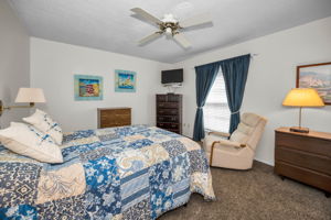 Upper Level Bedroom2b