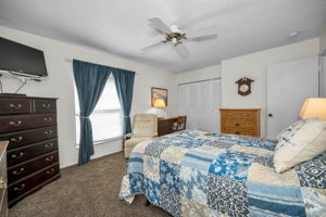 Upper Level Bedroom2c