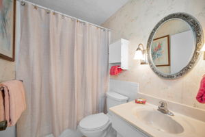 Upper Level Primary Bathroom